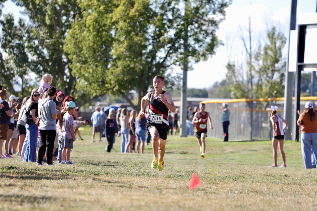 Erik Bryant leads Weber High to City-County XC victory